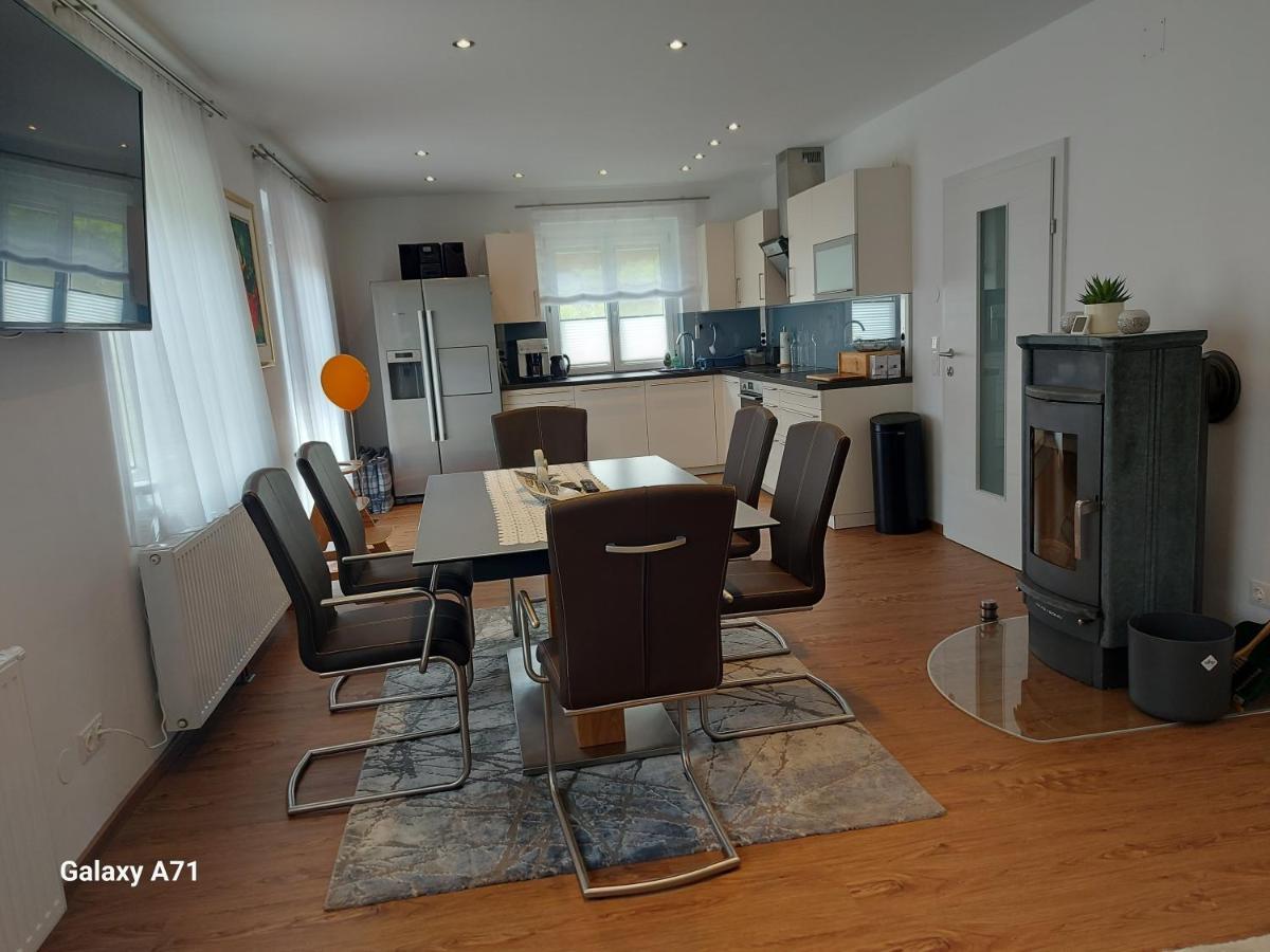Ferienhaus Kaethe Klagenfurt am Woerthersee Bagian luar foto